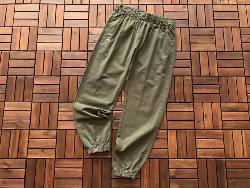 TeeNT.webp Pantalones Lacoste