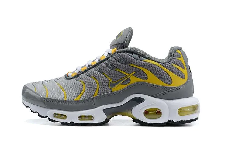 air-max-plus-tn-particle-grey-sulfur.webp AIR MAX PLUS TN ‘PARTICLE GREY SULFUR’