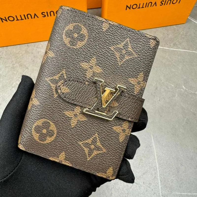 Louis Vuitton Wallet LV073