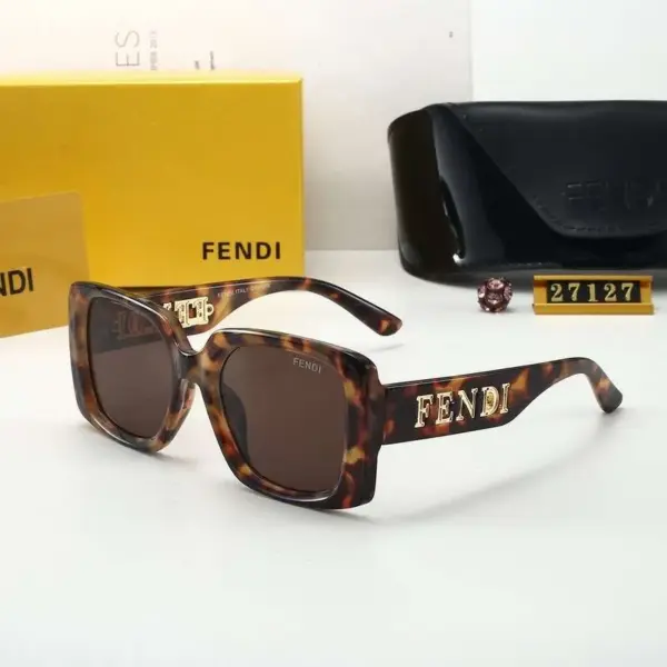 sunglasses-fendi-fdw011.webp Sunglasses Fendi FDW011