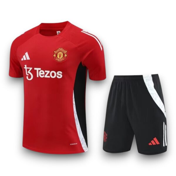 1fcd368c-Photoroom.jpg Conjunto Manchester United 2024-2025 Local – Entrenamiento