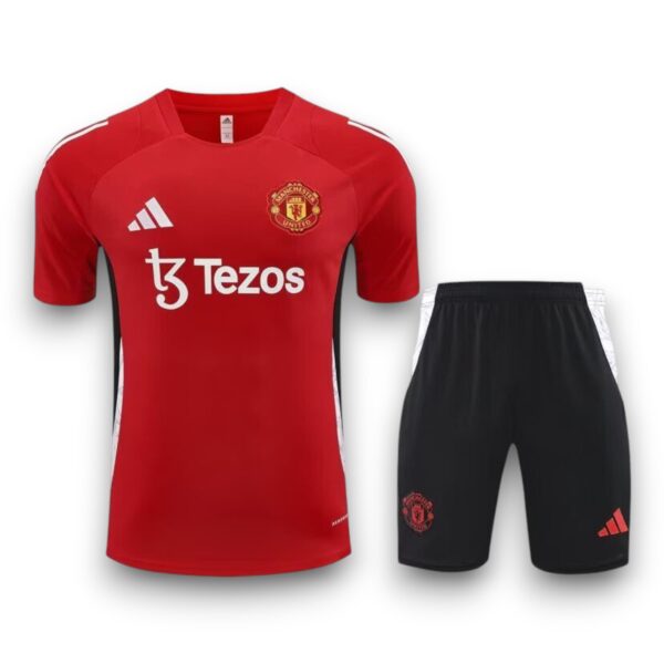 6c32bfc6-Photoroom.jpg Conjunto Manchester United 2024-2025 Local – Entrenamiento