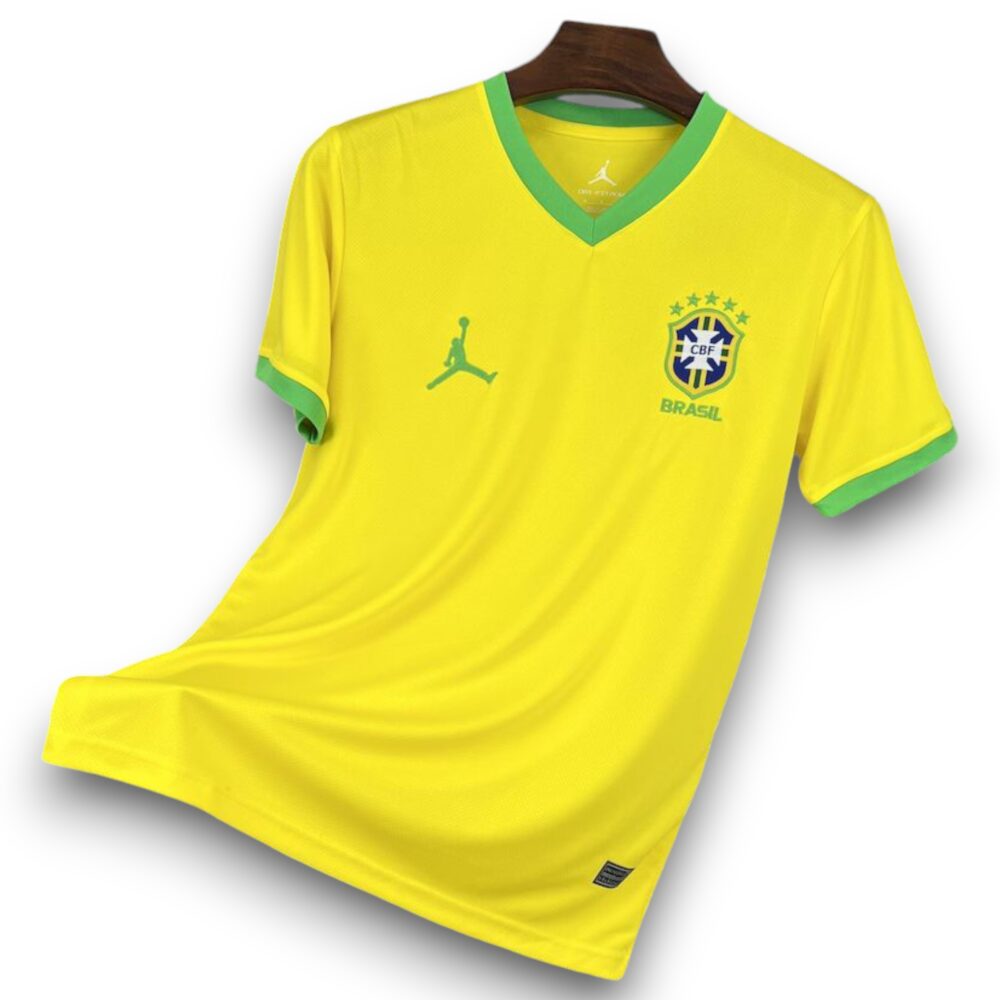 8478a2df-Photoroom.jpg Camiseta Brasil x Jordan 2025-2026 Local