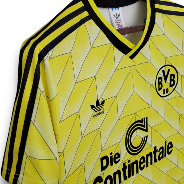 88-89-loc-Photoroom.jpg Camiseta BVB 1988-1989 Local