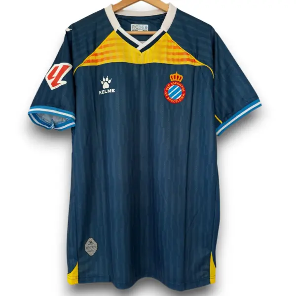 A6703FD9-B0D8-4552-941F-E9BE96D8B88E.webp Camiseta Espanyol 2025-2026 Alternativa