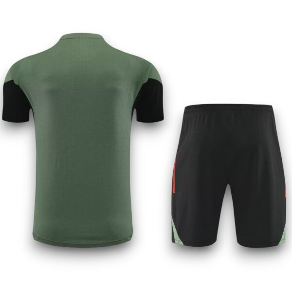 Conjunto Bayern 2025-2026 Alternativo – Entrenamiento