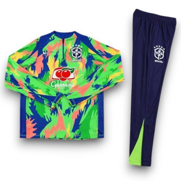 brasil-25-26-green-blue-training-suit-kid-size-3.jpg Chándal Brasil 2025-2026 Alternativo – Entrenamiento