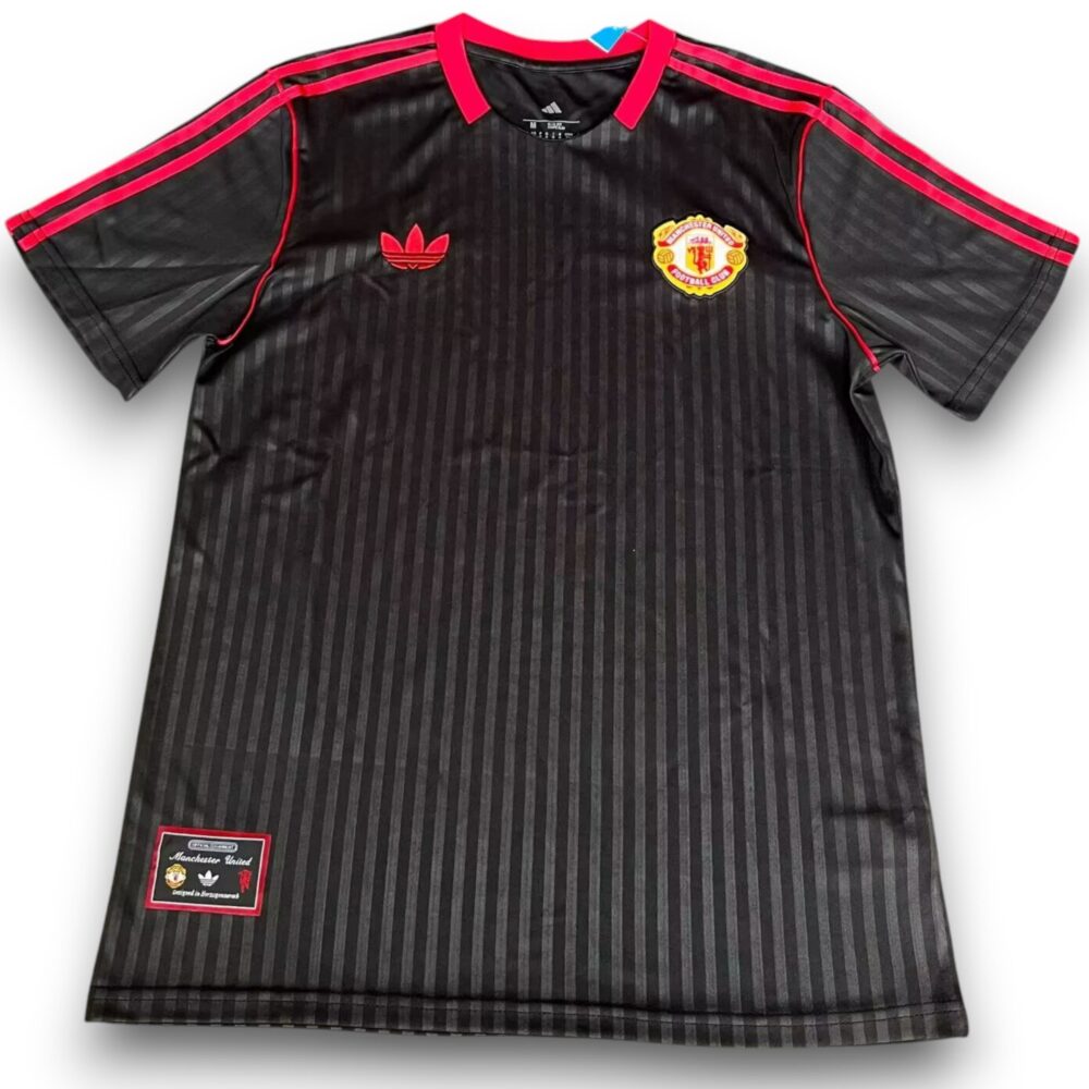 Camiseta Manchester United Entrenamiento – Retro Black