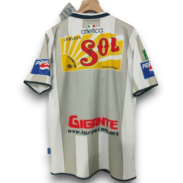 camiseta-pachuca-01-02-away-Photoroom.jpg Camiseta Pachuca 2001-2002 Visitante