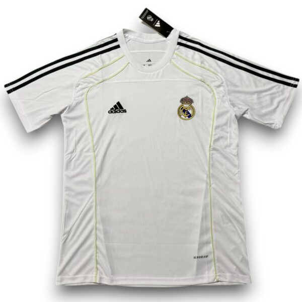 camiseta-real-madrid-25-26-entreno-Photoroom.jpg Camiseta Real Madrid 2025-2026 Entrenamiento