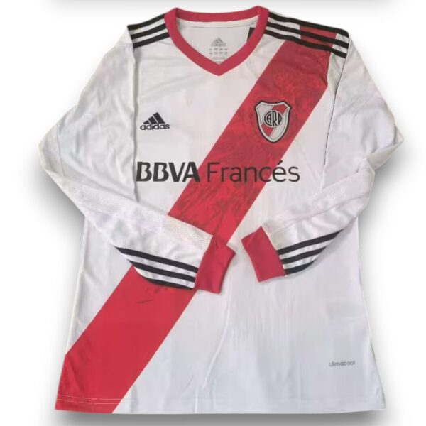 camiseta-river-plate-2013-2014-local-manga-larga-Photoroom.jpg Camiseta River Plate 2013-2014 Local Manga Larga