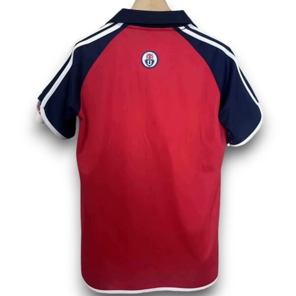 camiseta-universidad-chile-01-02-away-Photoroom.jpg Camiseta Universidad de Chile 2001-2002 Visitante