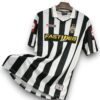 cc3fb2f0-Photoroom.jpg Camiseta Juventus 2001-2002 Local