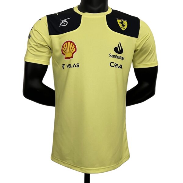 image_022797a7-fcc0-45e4-96c4-8c385a68f76e.jpg Camiseta Ferrari 75 Aniversario F1 2023