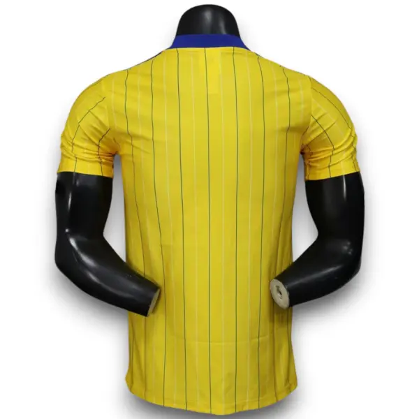 leeds-25-26-icon-pro-player1.webp Camiseta Leeds 2025-2026 Icon – Version Pro Player