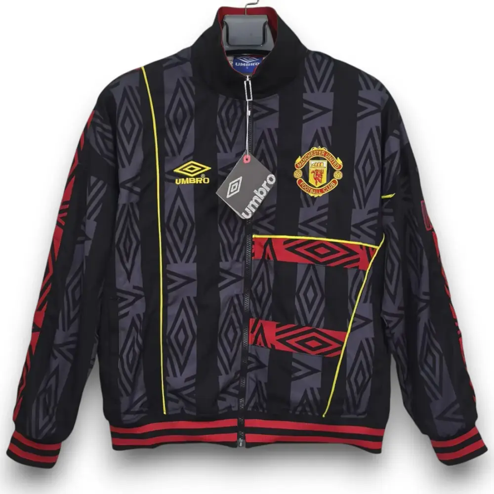 man-united-93-95-cortavientos.webp Chaqueta Manchester United 1993-1995 – Cortavientos