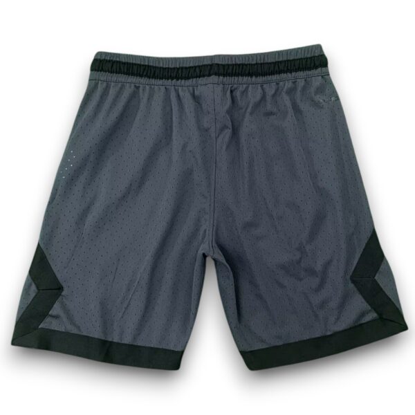 paris-dark-grey-aj-short-2.jpg Pantalón corto París 2025-2026 Alternativo x Jordan