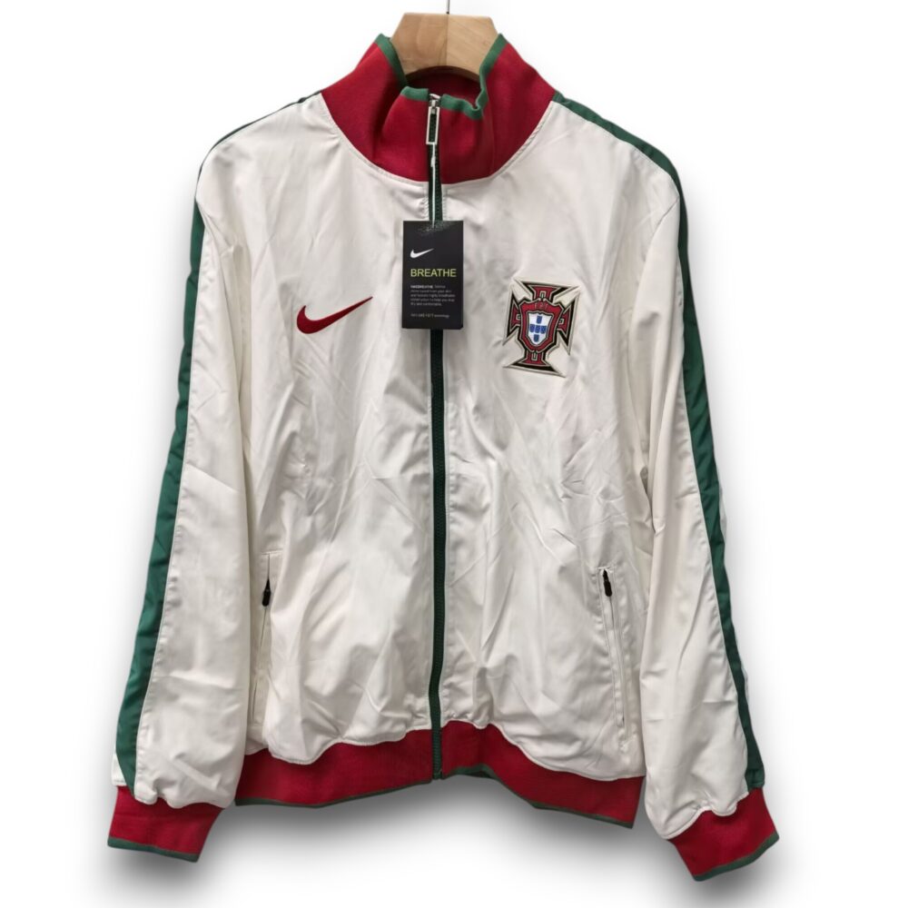 portugal-white-with-green-windbreaker-jacket-Photoroom.jpg Chaqueta Portugal 2025-2026 – Cortavientos