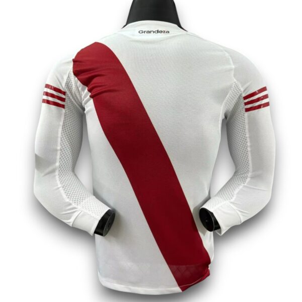 river-25-26-home-long-sleeve-player-version-S-4XL1-Photoroom.jpg Camiseta River Plate 2025-2026 Local Manga Larga – Version Pro Player