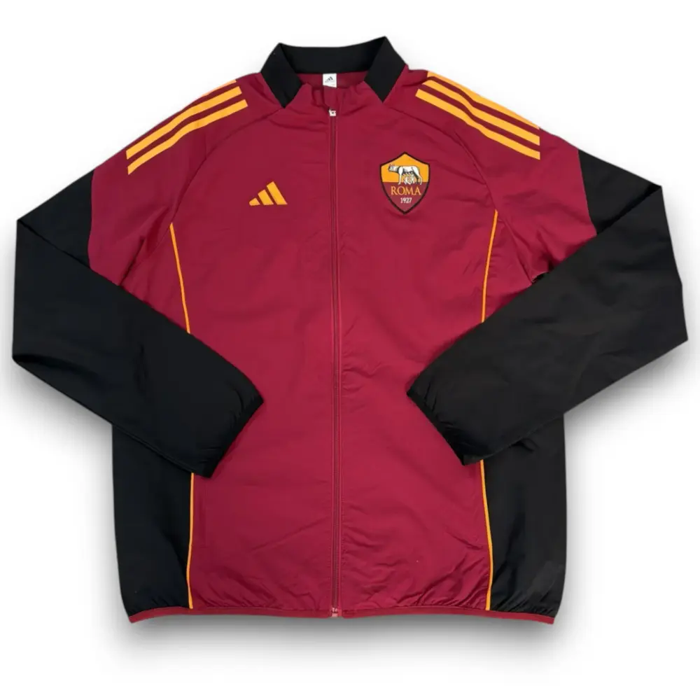 Chaqueta Roma 2025-2026 – Cortavientos Prepartido