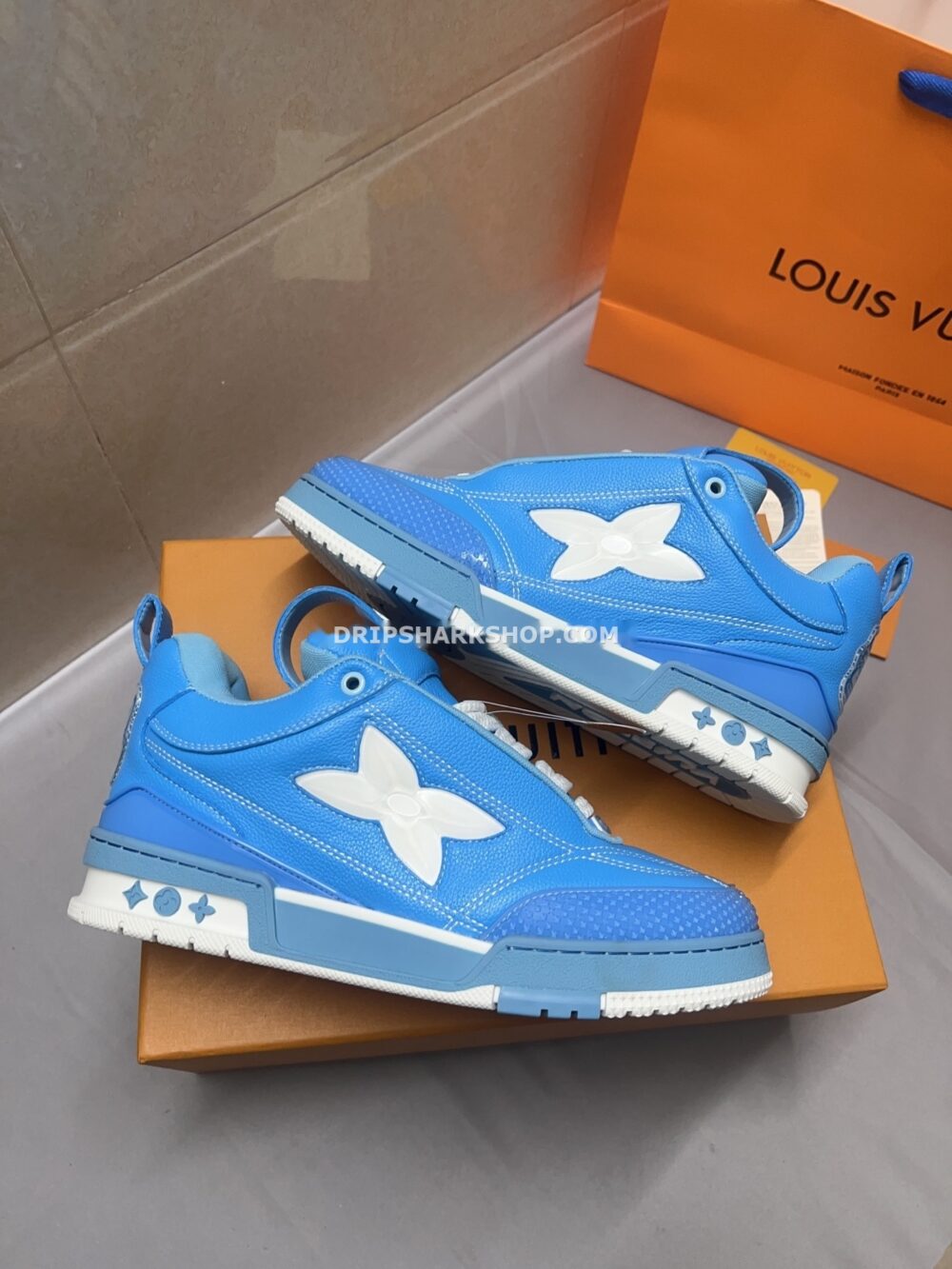 01c5e885 Sneaker LV Trainer 2025