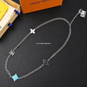 Necklace LOUIS VUITTON