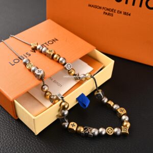 Necklace LOUIS VUITTON