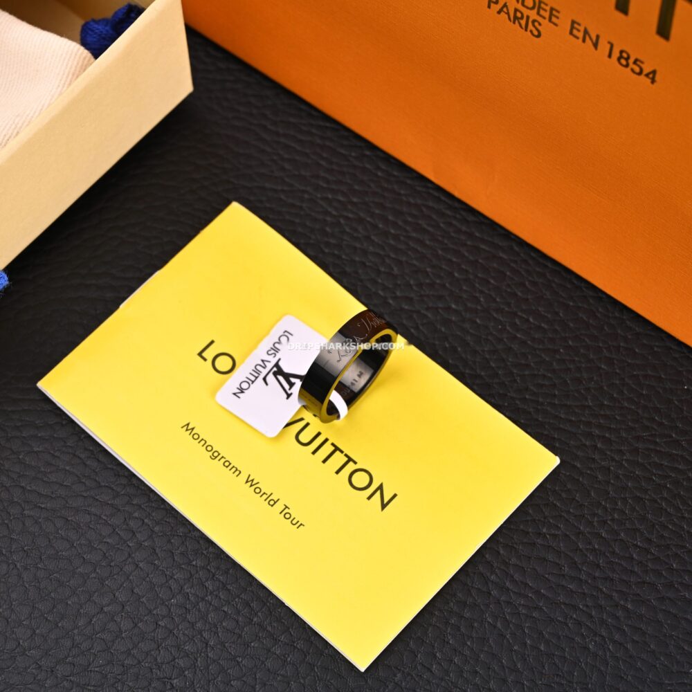 Ring LOUIS VUITTON