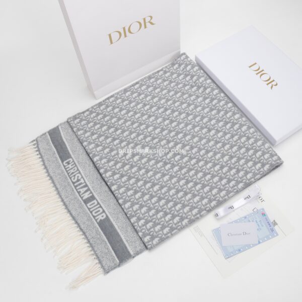 079e8261 Bufanda DIOR
