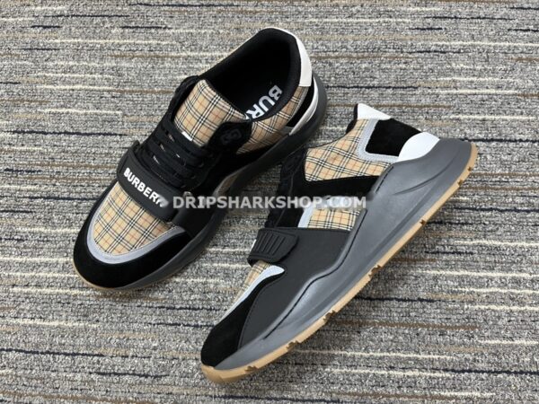 0b285f78 Zapatillas BURBERRY Vintage