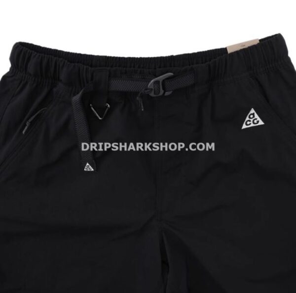 NK TECH SHORTS - Negro