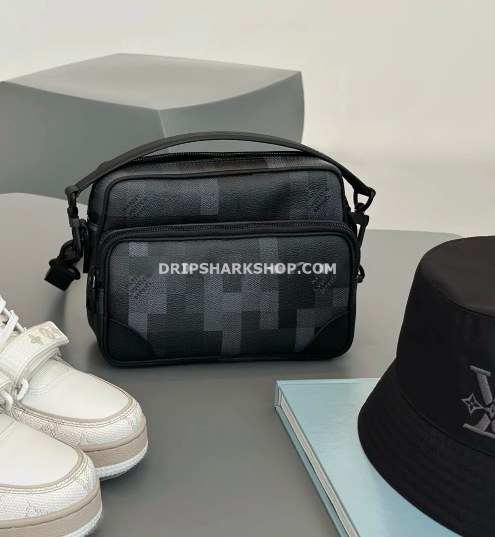 LOUIS VUITTON Bandolera