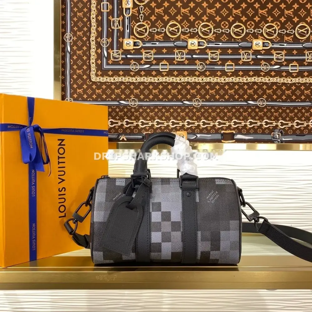 LOUIS VUITTON Bolso