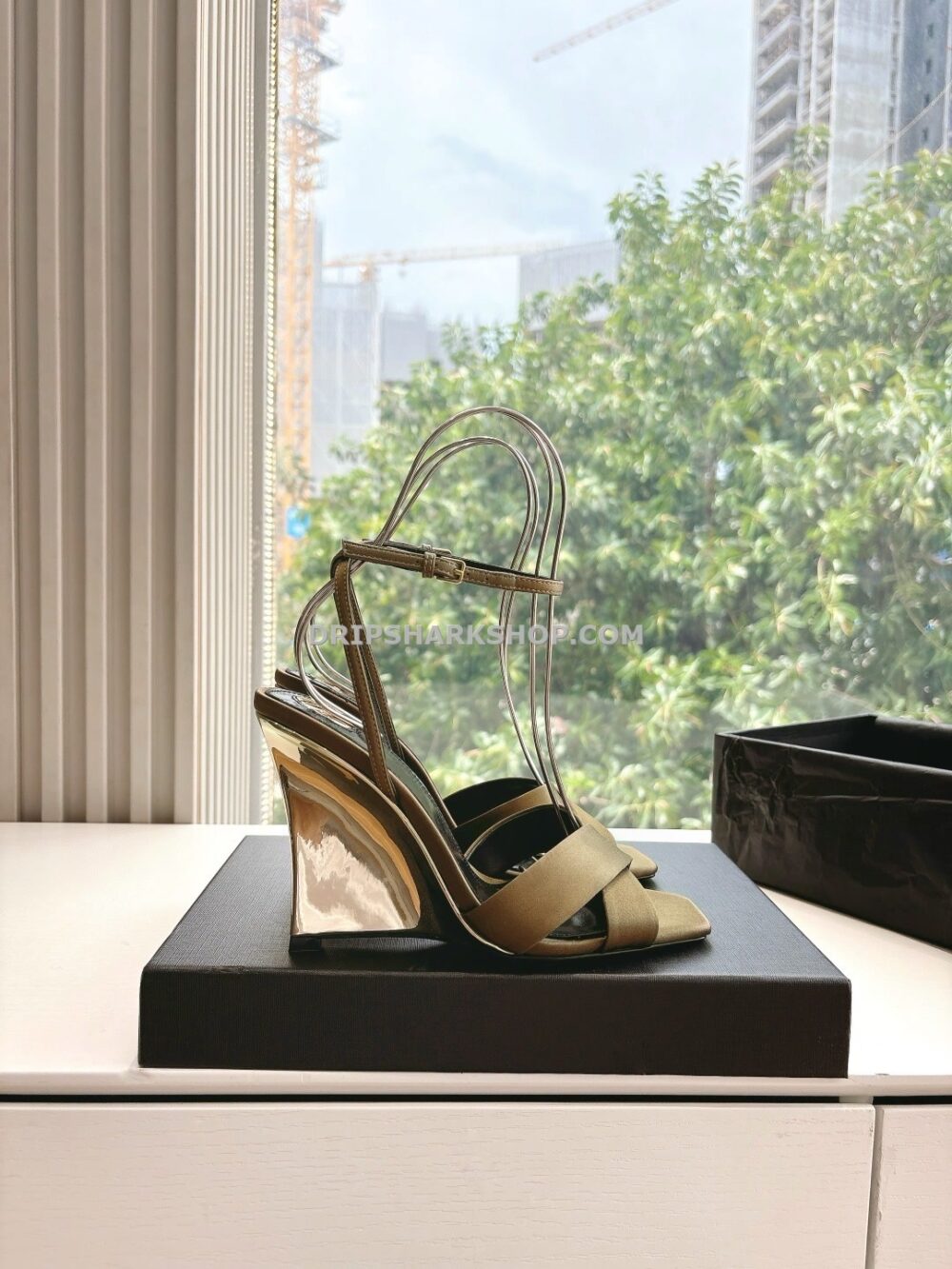 2603e3eb Tacones de mujer YSL - Verde