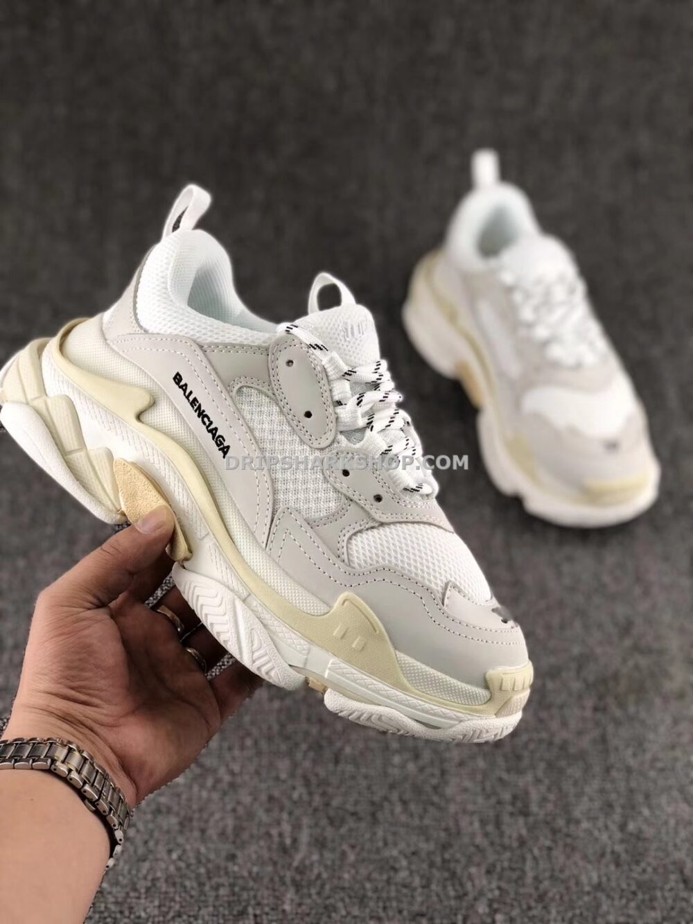 BALENCIAGA - Beige
