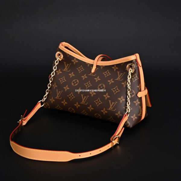 LOUIS VUITTON Bolso