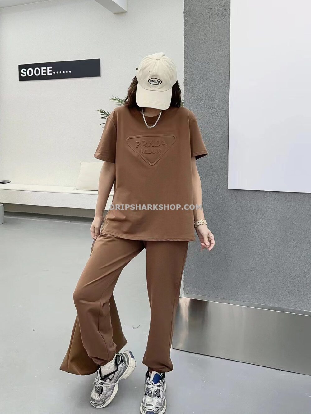 Chandal Prada - Marrón