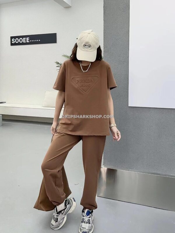 Chandal Prada - Marrón