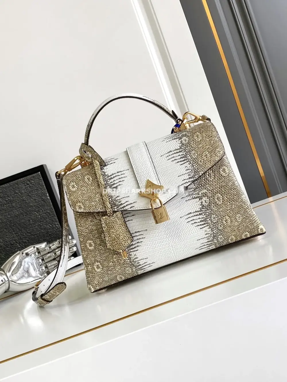 LOUIS VUITTON Bolso