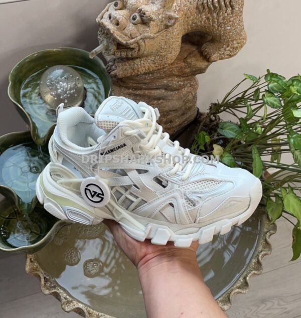 31f91ffd BALENCIAGA - Beige