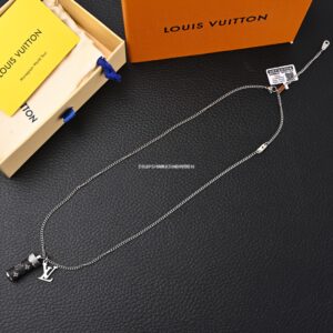 Necklace LOUIS VUITTON