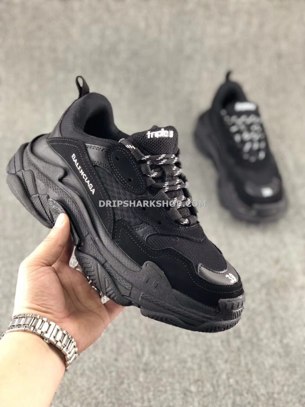 BALENCIAGA - Negro