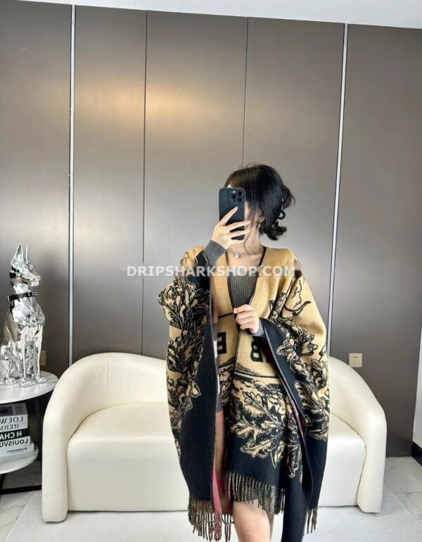 3bae6884 Bufanda BURBERRY