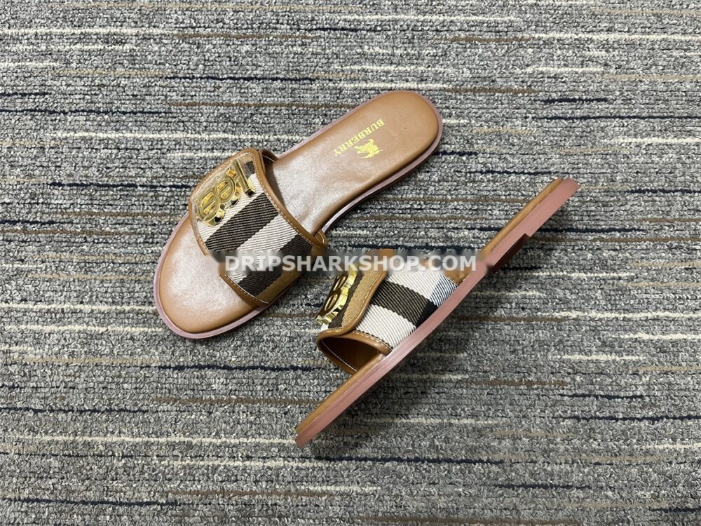 3f8440ae Sandalias BURBERRY