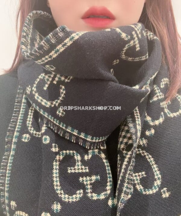 3fa7d1df Bufanda GUCCI