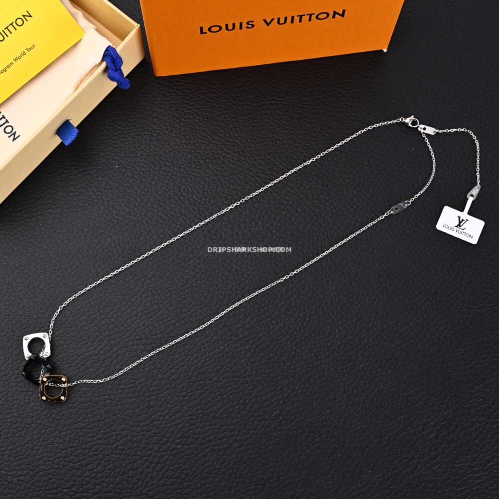 Necklace LOUIS VUITTON
