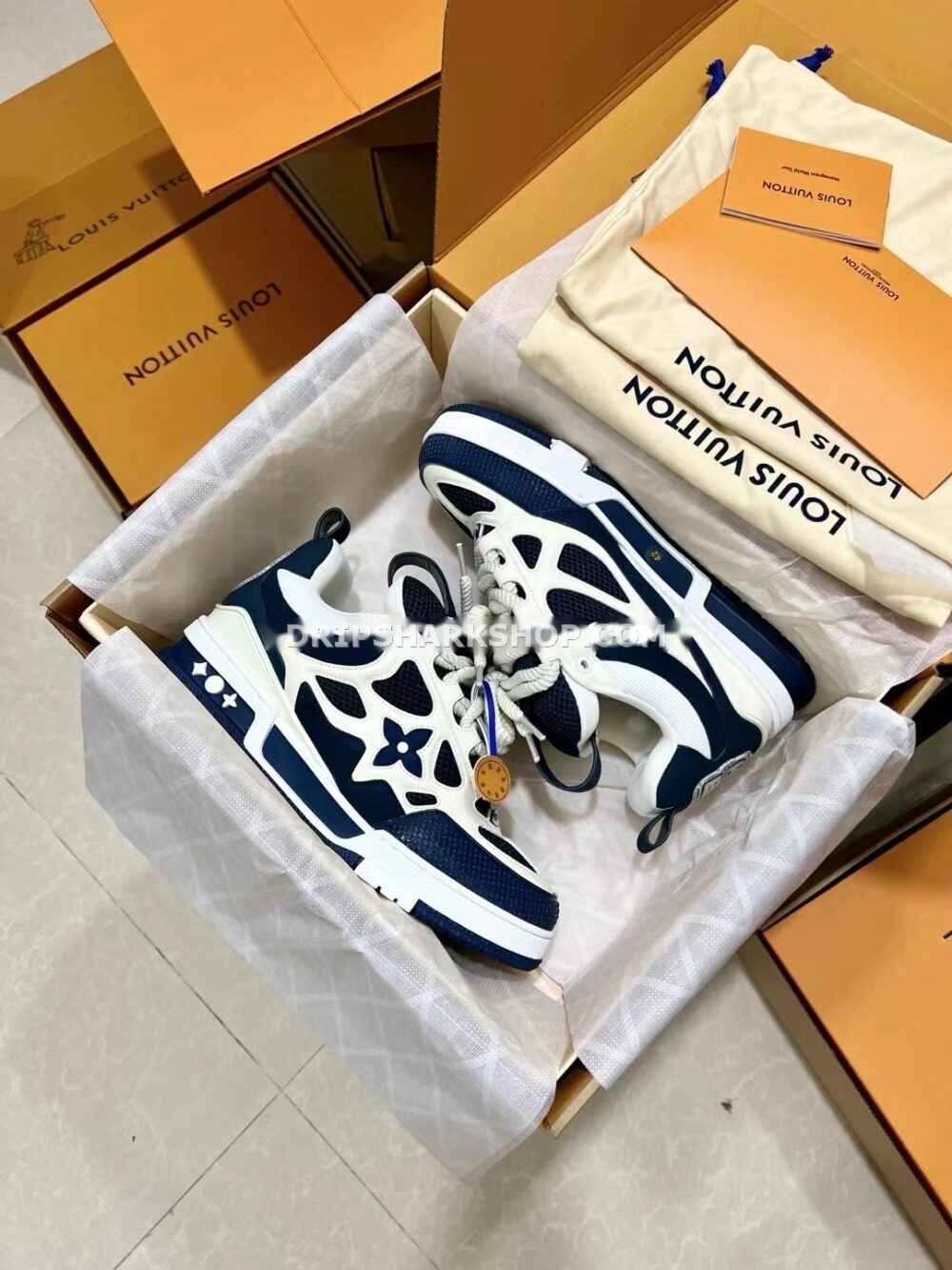 45268023 Sneaker LV Trainer 2025