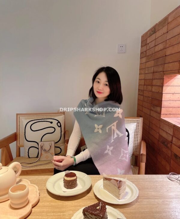 4925830c Bufanda LOUIS VUITTON