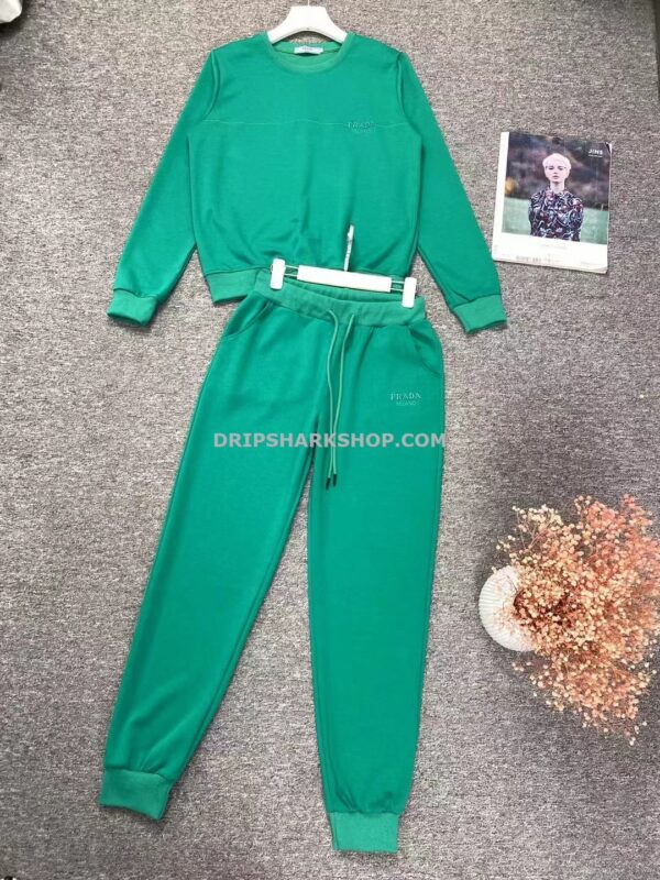 4f47cde5 Chandal Prada - Verde