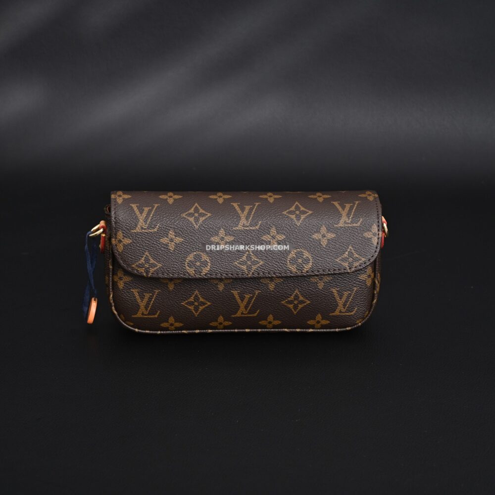 LOUIS VUITTON Bolso
